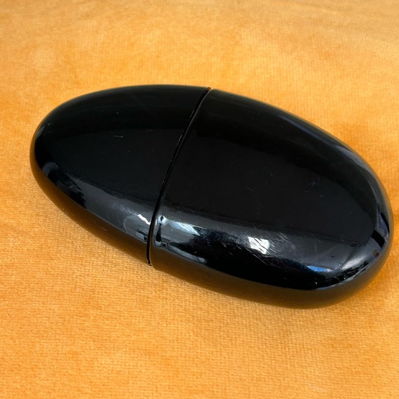 Donna Karan Black Cashmere Perfume Bottle - Picture 2 of 2